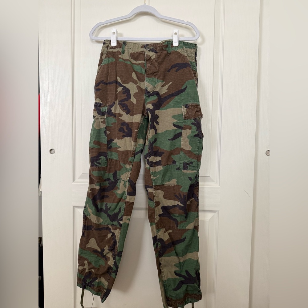 URBAN OUTFITTERS Mens & Women’s Camouflage Cargo Pants